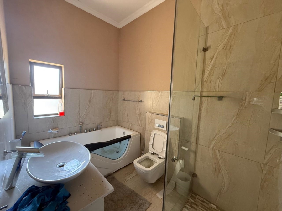 4 Bedroom Property for Sale in Leloko Lifestyle Estate North West